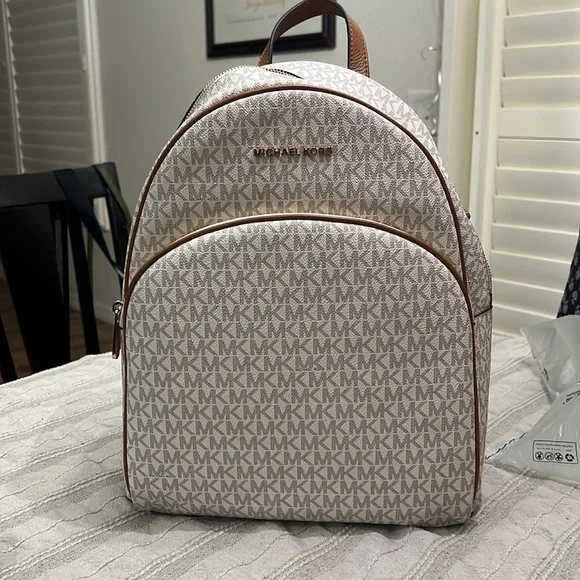 Michael Kors Abbey Backpack Vanilla/ Acorn s-l400.jpg main image 2